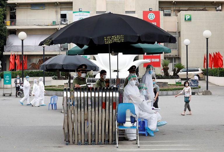 أكشاك الهاتف في كوريا الجنوبية للكشف عن فيروس كورونا