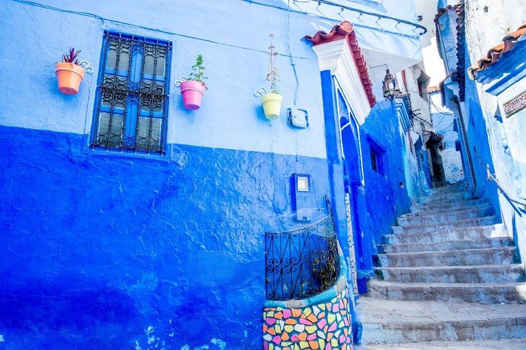 تقع شفشاون الزرقاء في قلب جبال الريف