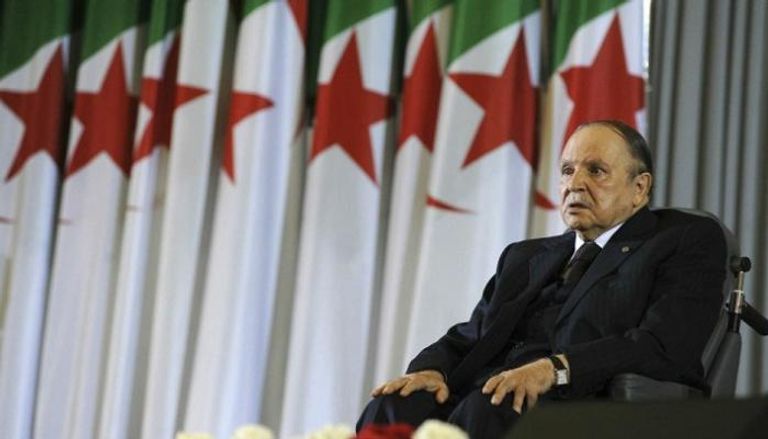 عام على تنحي بوتفليقة عن الحكم في الجزائر