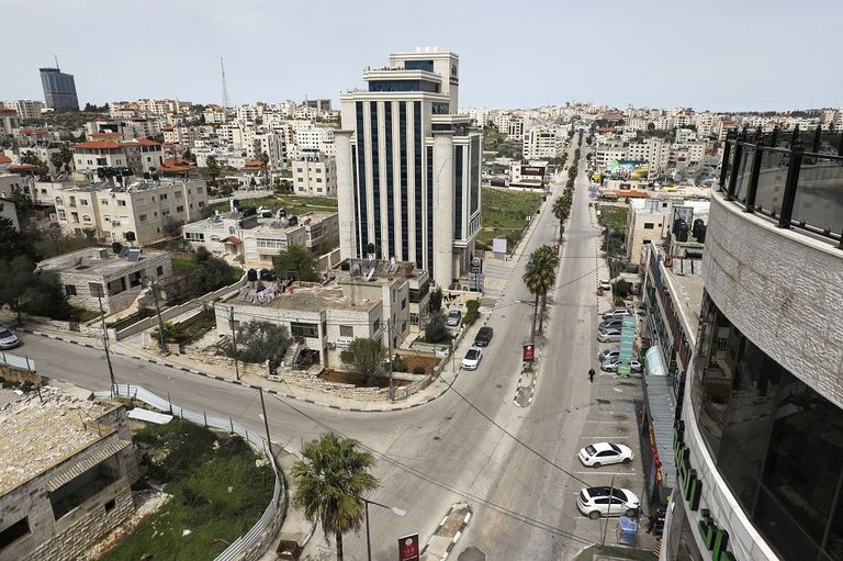 رجال شرطة فلسطينيون في مدينة رام الله