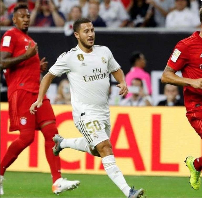 وزن هازارد الزائد في لقاء بايرن ميونيخ خلال فترة الإعداد إيدين هازارد