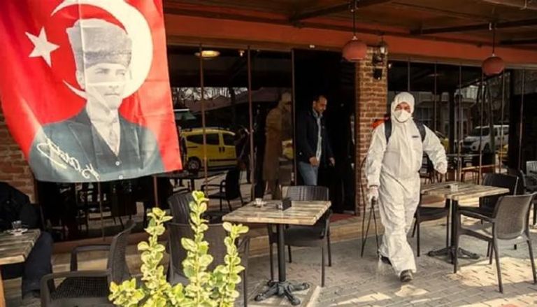 الإصابات بكورونا في تركيا تتجاوز 20 ألف حالة
