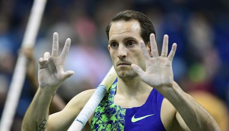 الفرنسي رينو لافيلني