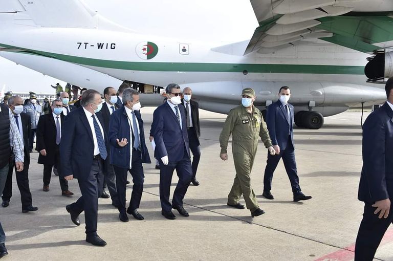 شحنة المعدات الطبية التي وصلت الجزائر من الصين الجزائر تسجل 69 إصابة جديدة بفيروس كورونا