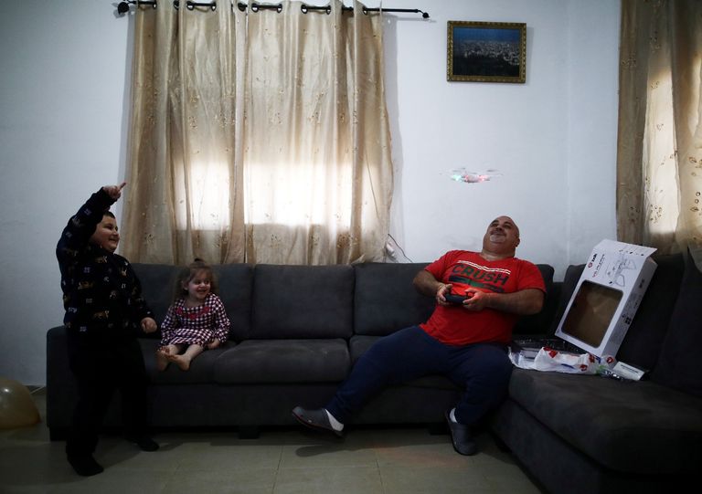 الفلسطينية جيزيل سارا وعائلتها