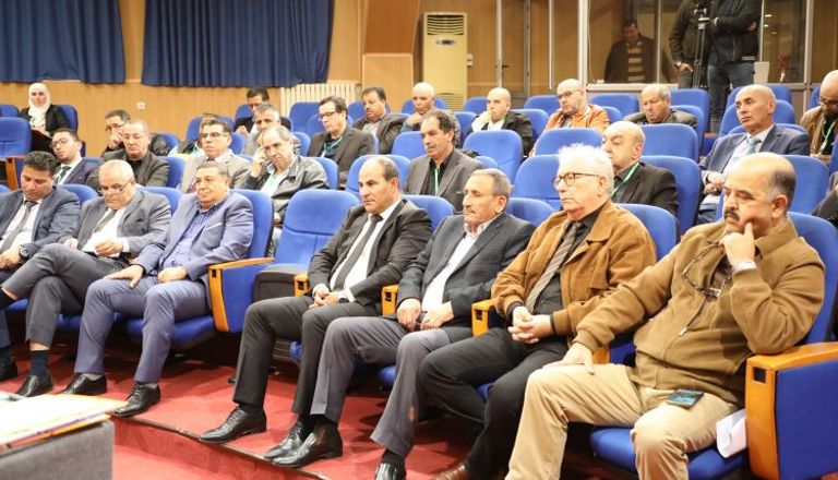 اجتماع الاتحاد الجزائري لكرة القدم مع رؤساء الأندية لبحث تداعيات كورونا الدوري الجزائري - أرشيفية