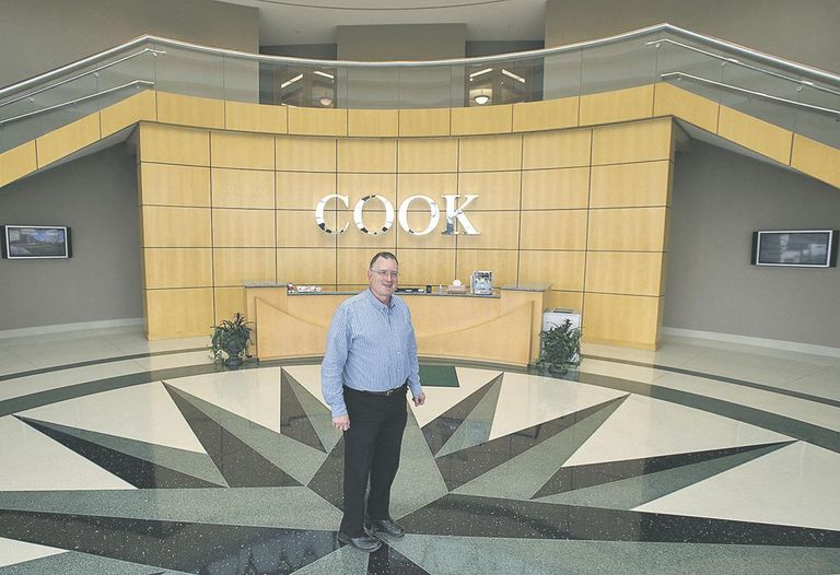 الأمريكي كارل كوك صاحب شركة Cook Group لتصنيع الأجهزة الطبية قائمة أثرياء قطاع الرعاية الصحية.. كورونا يعيد الترتيب مستقبلا