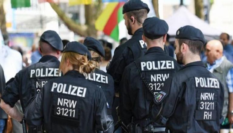 عناصر من الشرطة الألمانية تنتشر في الشوارع - أرشيفية