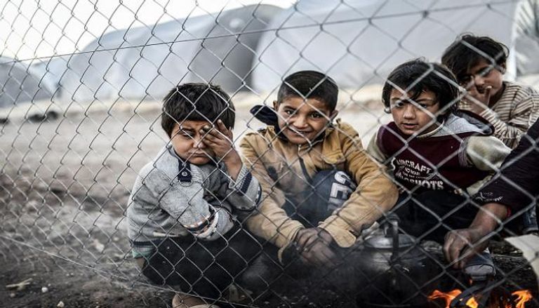 أطفال قصر لاجئون على الأراضي اليونانية
