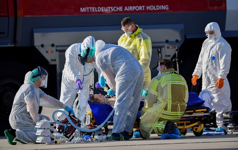 كورونا يثير حالة من الذعر حول العالم