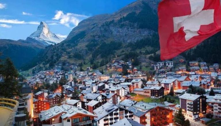 سويسرا تتوقع انكماش اقتصادها بأكثر من 10%