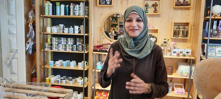 الشابة الفلسطينية جود قشطة