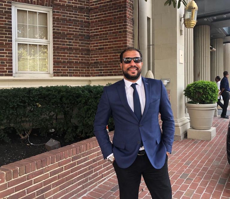 وليد عبدالله، الدكتور المصري بكلية الفنون الجميلة