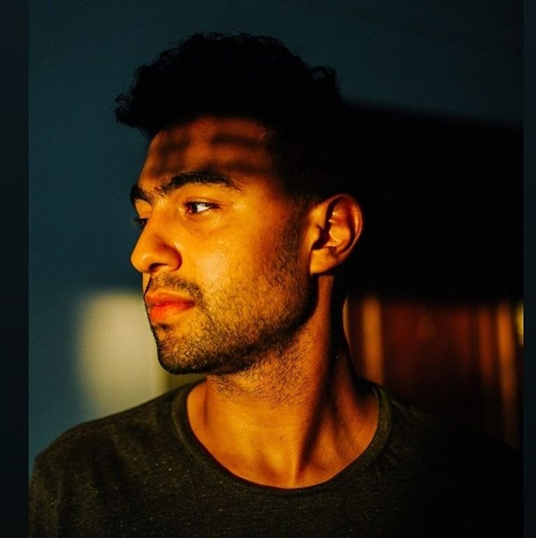 مصريون بالخارج يروون تجاربهم مع كورونا