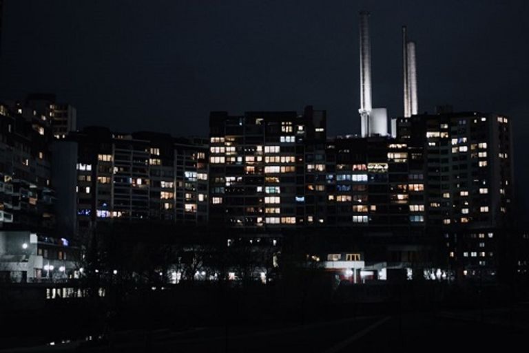 مصريون بالخارج يروون تجاربهم مع كورونا