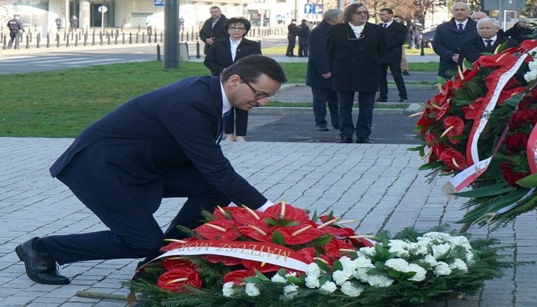 جانب من مراسم إحياء ذكرى كارثة سمولينسك الجوية - أ ف ب