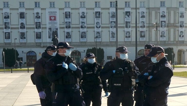 جانب من مراسم إحياء ذكرى كارثة سمولينسك الجوية - أ ف ب