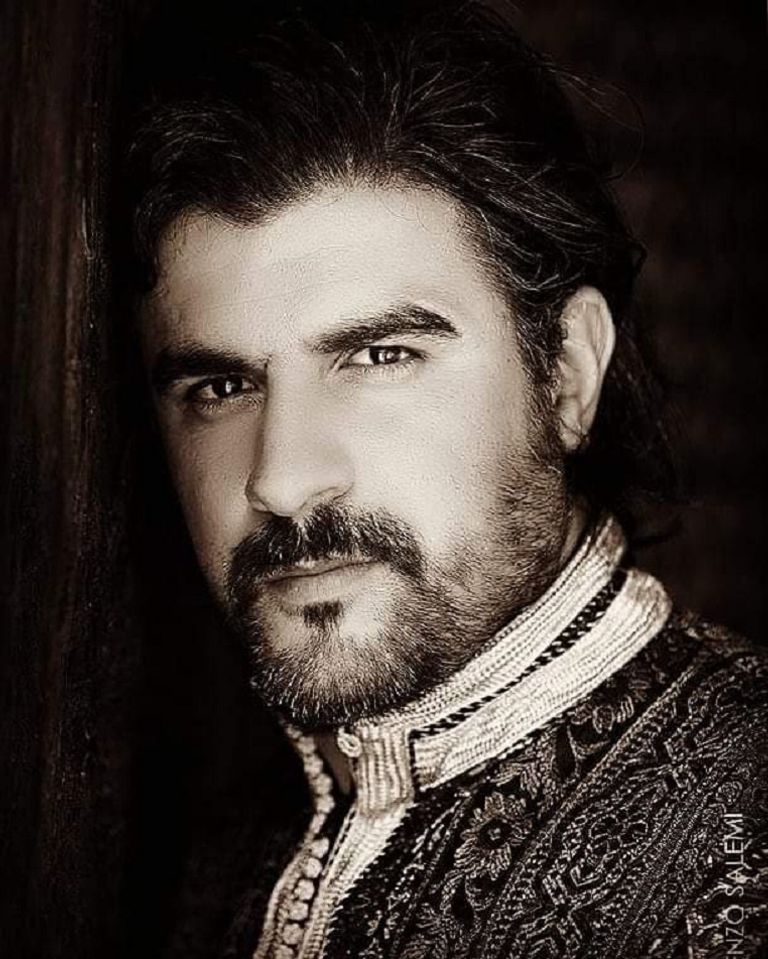 الفنان المغربي ياسين أحجام 