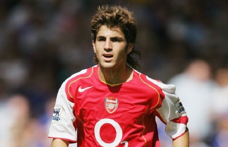 سيسك فابريجاس لاعب خط وسط أرسنال الإنجليزي السابق