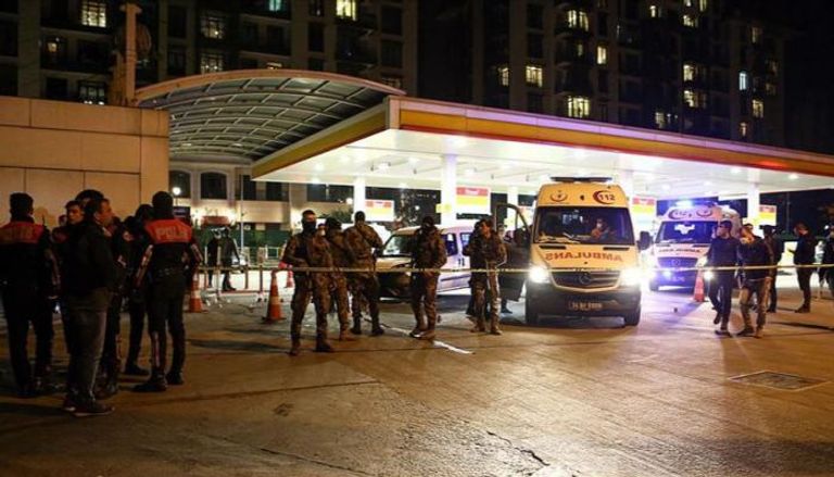 انتشار أمني وسيارات إسعاف بمحيط موقع إطلاق النار وسط إسطنبول