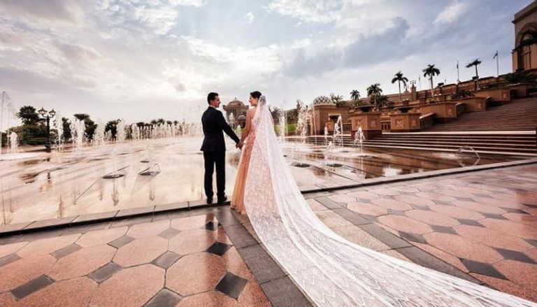 وزارة العدل بدولة الإمارات توفر خدمة عقود الزواج عن بعد