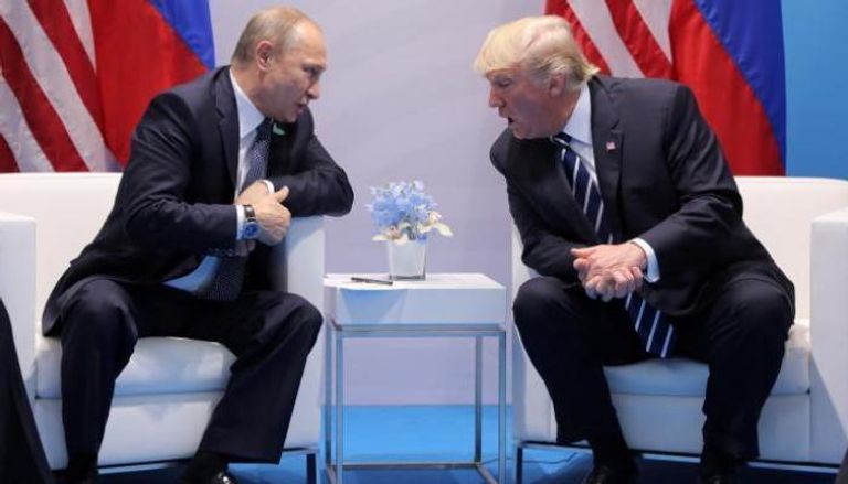 لقاء سابق بين الرئيس الروسي ونظيره الأمريكي دونالد ترامب