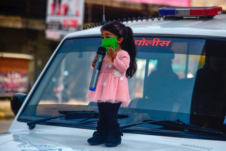 يبلغ طول جيوتي امج 62,8 سنتمترا