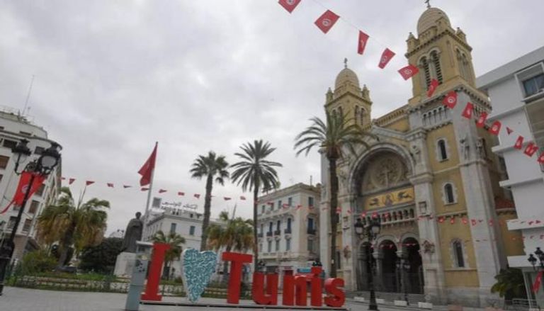 تونس تخضع للحجر الصحي الكامل تفاديا لكورونا