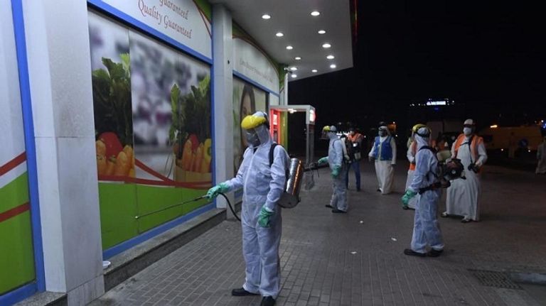 الحملة الوطنية للتعقيم بالإمارات شملت الشوارع والأماكن العامة والنقل