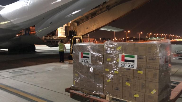 مساعدات الصومال طائرات إماراتية محملة بمساعدات للصومال