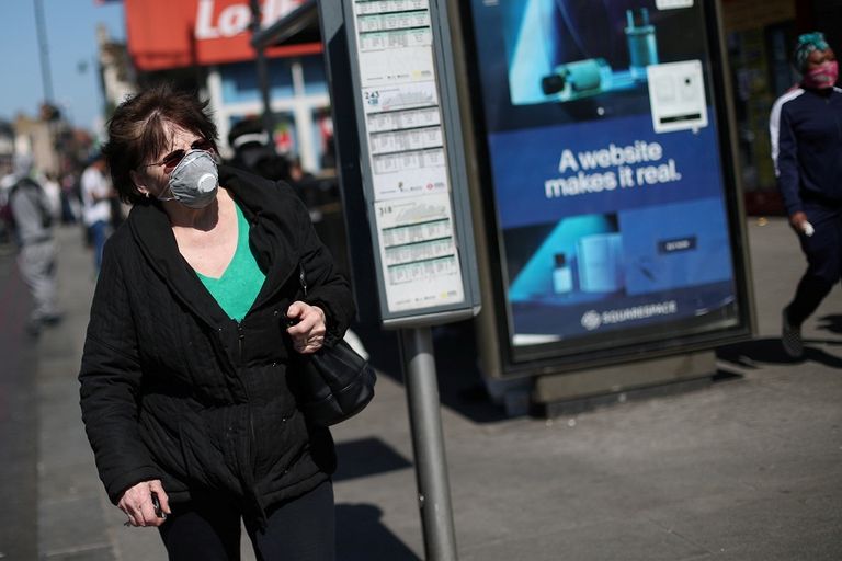 عمال رعاية صحية في بريطانيا