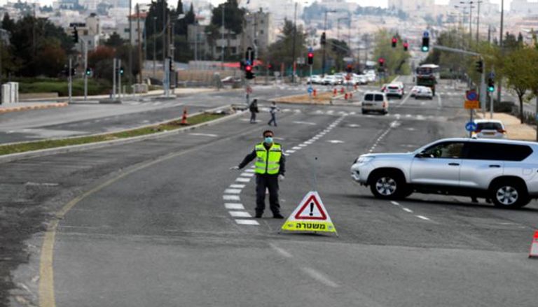 الشرطة الإسرائيلية تستعد لتنفيذ الإغلاق في أحد شوارع القدس المحتلة