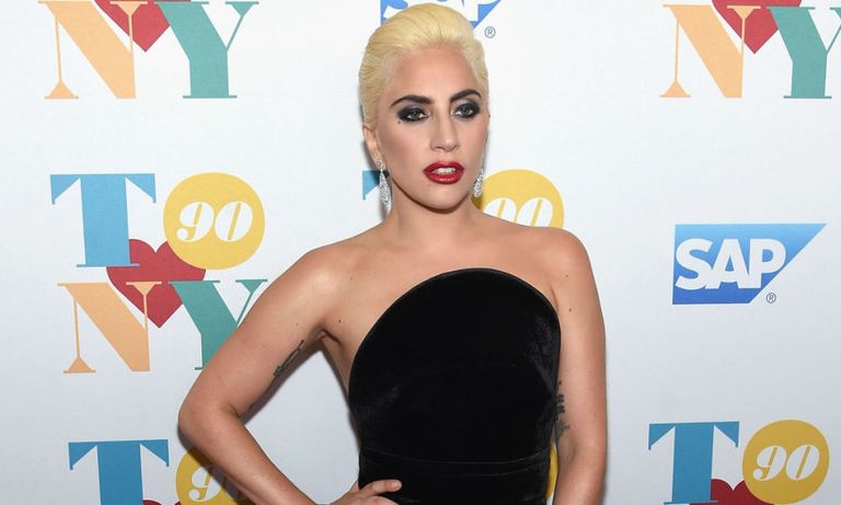 النجمة الأمريكية ليدي جاجا