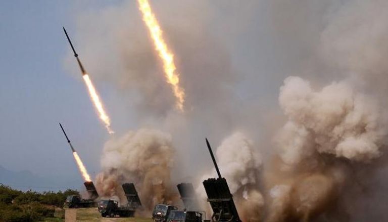 كوريا الشمالية تختبر قاذفات صواريخ - أرشيفية