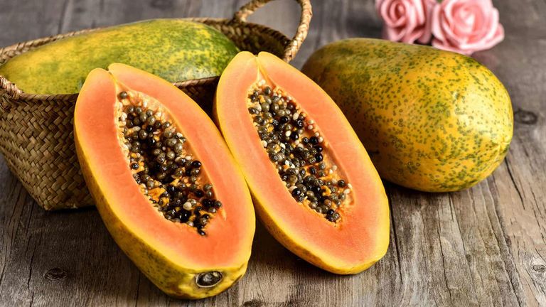 البابايا لتقوية المناعة المناعة والمواد الطبيعية التي تقويها.. منها الزنجبيل والشاي الأخضر
