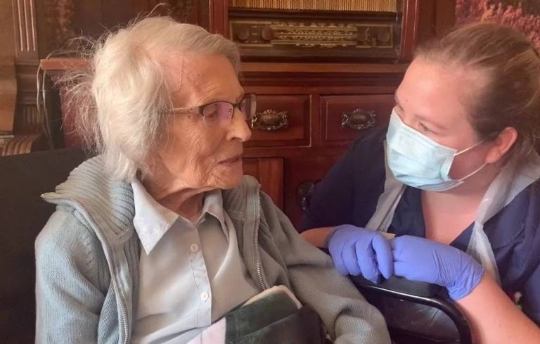 الجدة حاربت كورونا لأكثر من 3 أسابيع