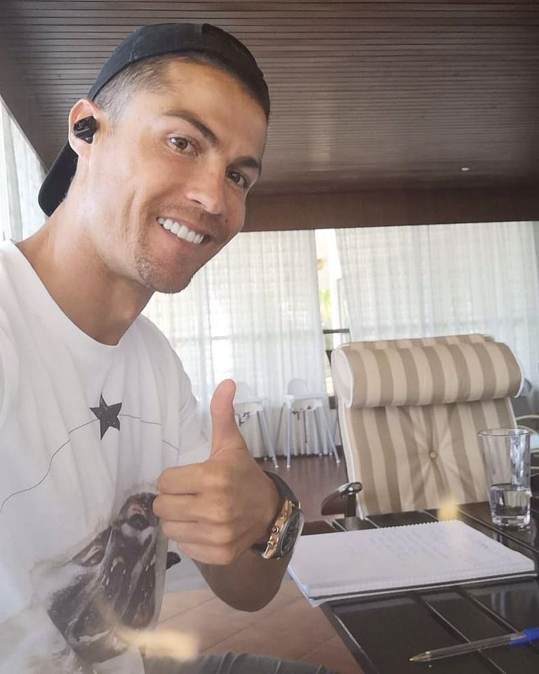 رونالدو في العزل الصحي