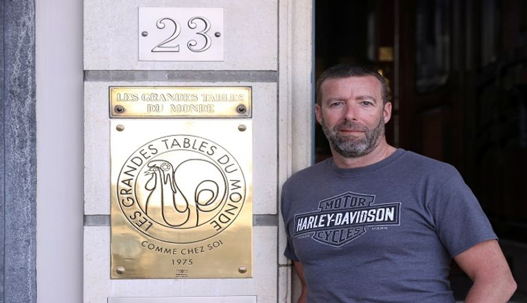 الطاهي ليونيل ريجوليه يصنع وجبات للمشردين