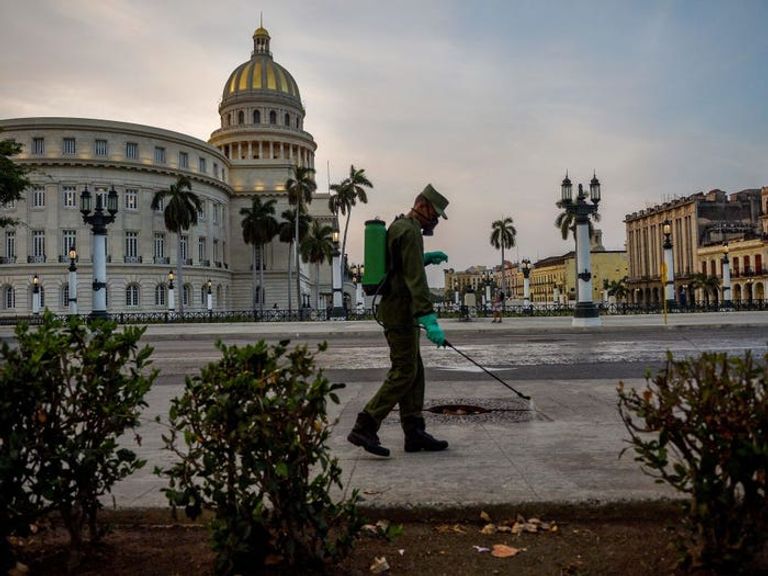القناع الذهبي للملك توت عنخ آمون بالمتحف المصري بالتحرير