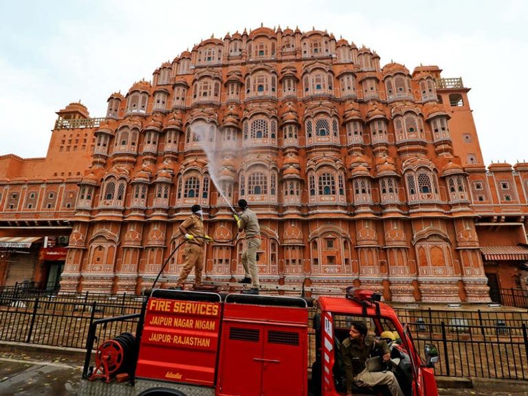 القناع الذهبي للملك توت عنخ آمون بالمتحف المصري بالتحرير