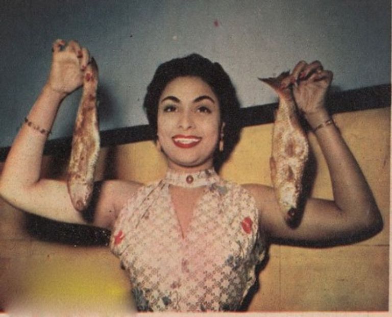 شويكار تلون البيض في شم النسيم