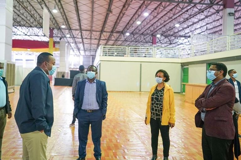 جانب من التجهيزات التي أجرتها الحكومة على قاعة الألفية 