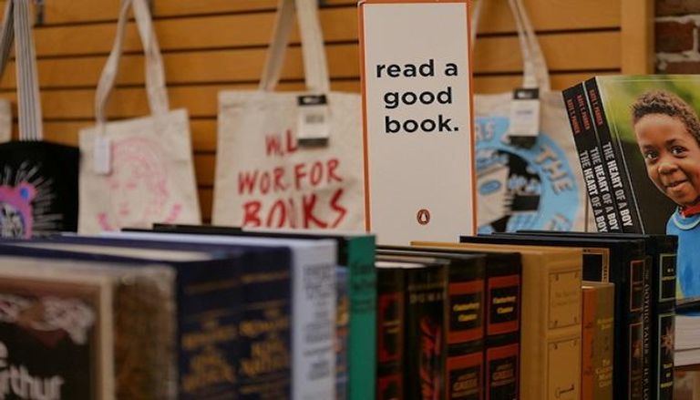 المكتبات الأمريكية تعاني نزيف الخسارة جراء انتشار كورونا
