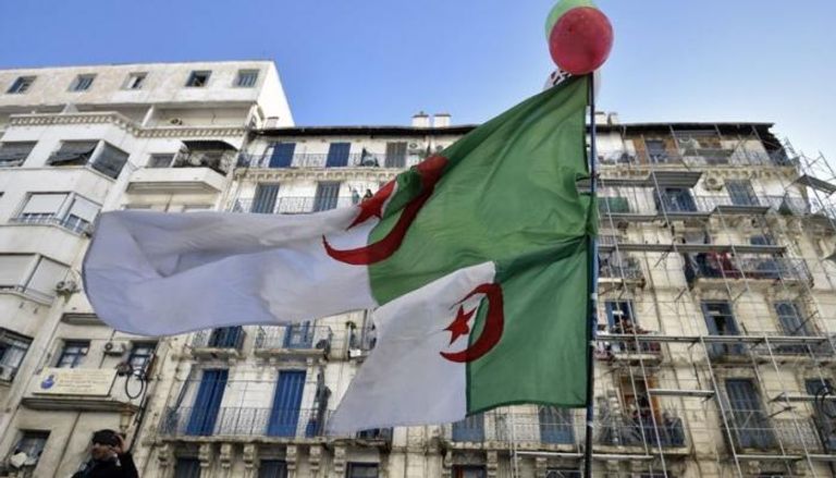 الجزائر تعتزم إعادة النظر في علاقاتها الدولية بعد انتهاء جائحة كورونا