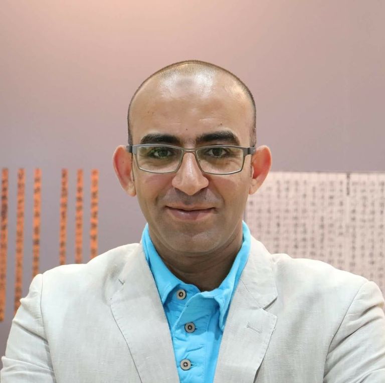 علي عبد المنعم مدير لجنة التطوير المهني اتحاد الناشرين المصريين تداعيات انتشار فيروس كورونا تشير إلى أن النشر الرقمي هو المستقبل