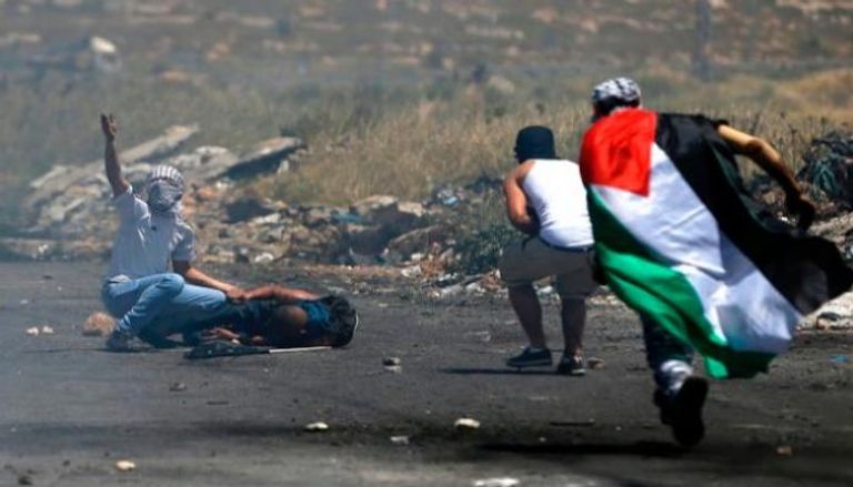 إصابة أحد الفلسطينيين في مواجهات سابقة مع الاحتلال