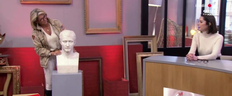 تمثال نصفي لرأس نابليون بونابرت