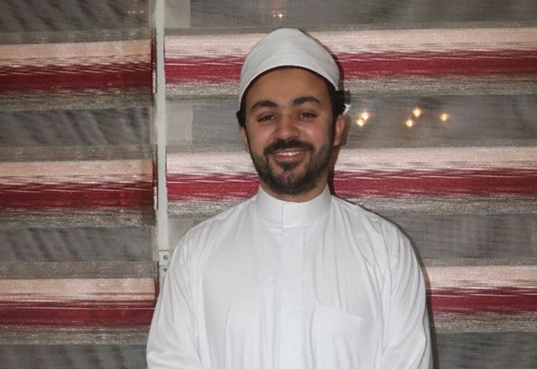 مسن مصري بالقرب من باب زويلة في القاهرة