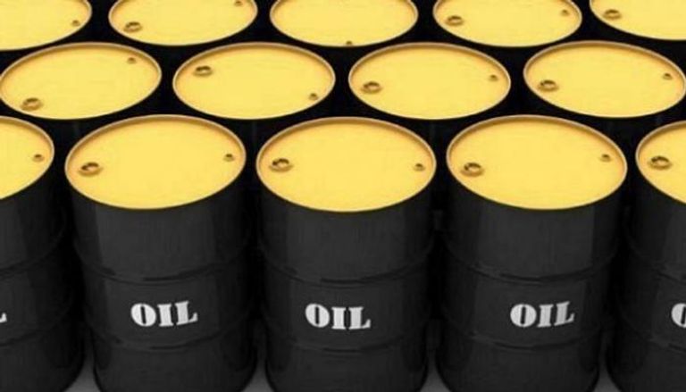 النفط يصعد في ختام تعاملات الجمعة