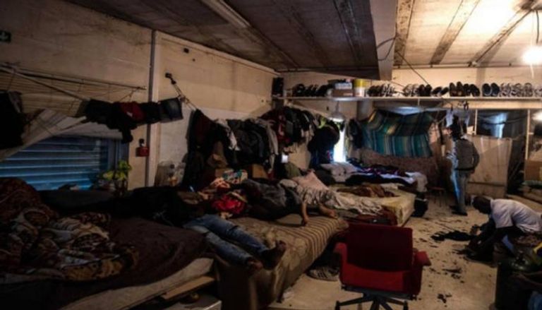 غرفة للاجئين في فرنسا
